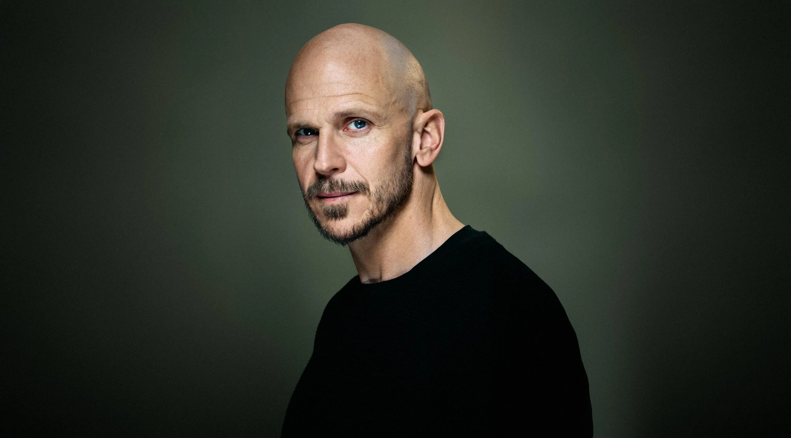 GustafSkarsgårdは再びWallanderを演奏します